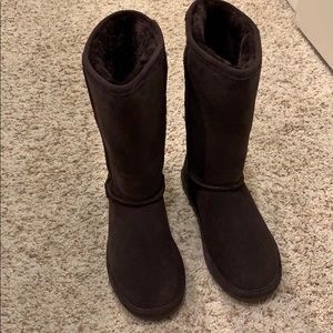 Bear paws women’s Emma brown tall boot. Sz 9